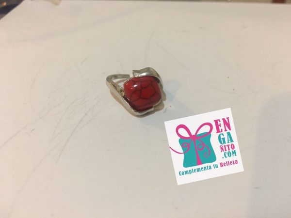 Anillo rojo con manchas , medida 19